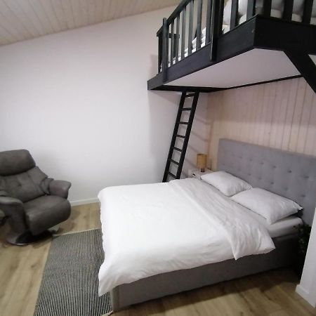Cozy Rooms Toplita Екстер'єр фото