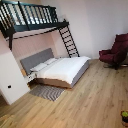 Cozy Rooms Toplita Екстер'єр фото