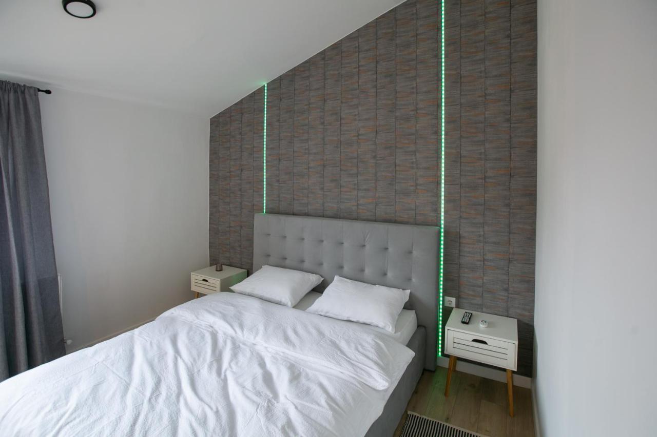 Cozy Rooms Toplita Екстер'єр фото