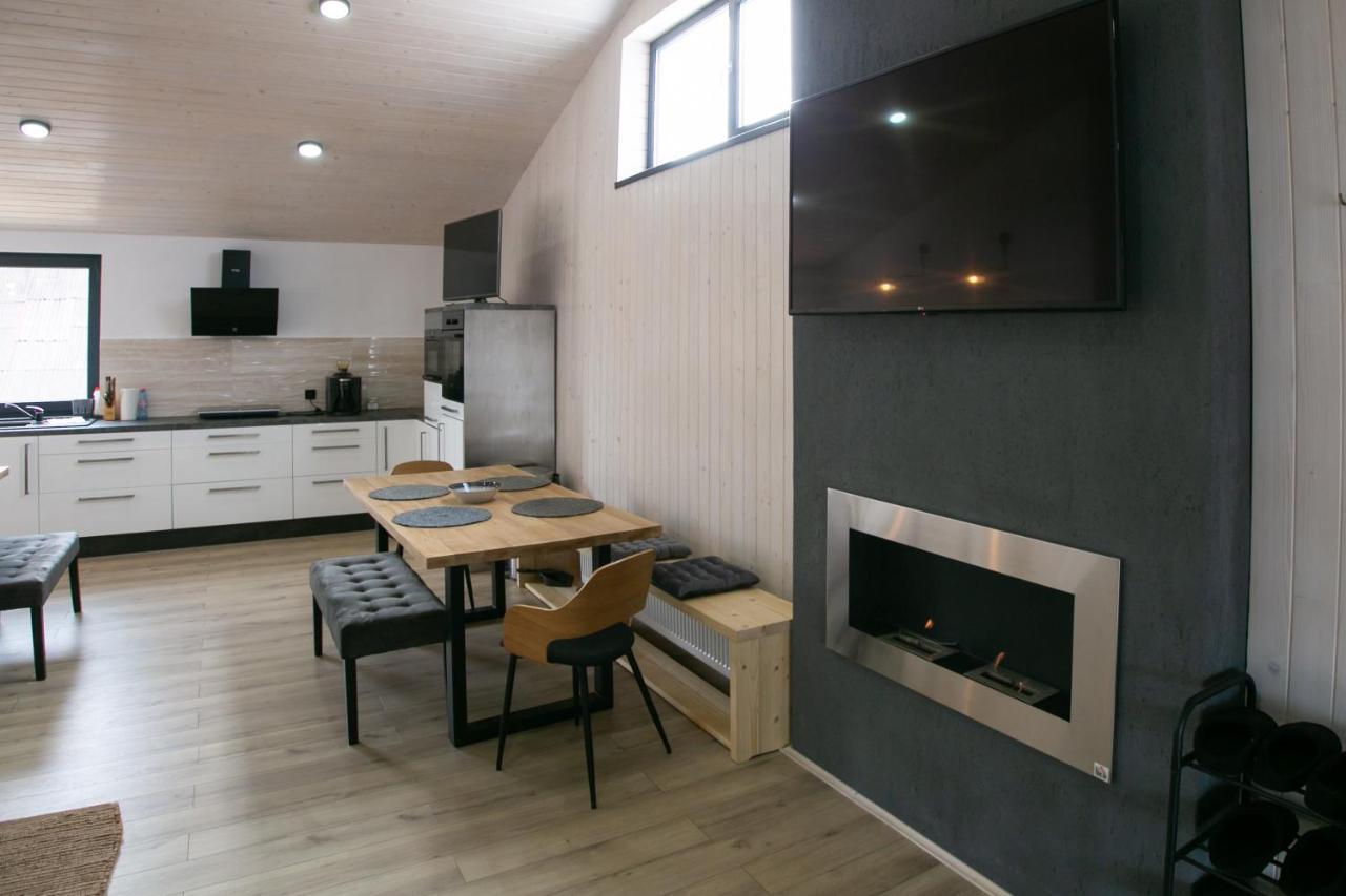 Cozy Rooms Toplita Екстер'єр фото