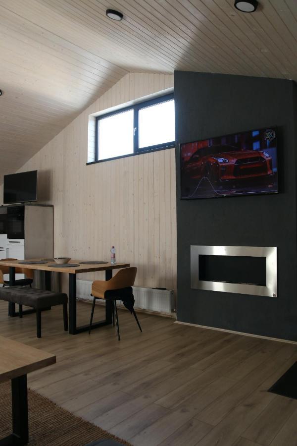 Cozy Rooms Toplita Екстер'єр фото
