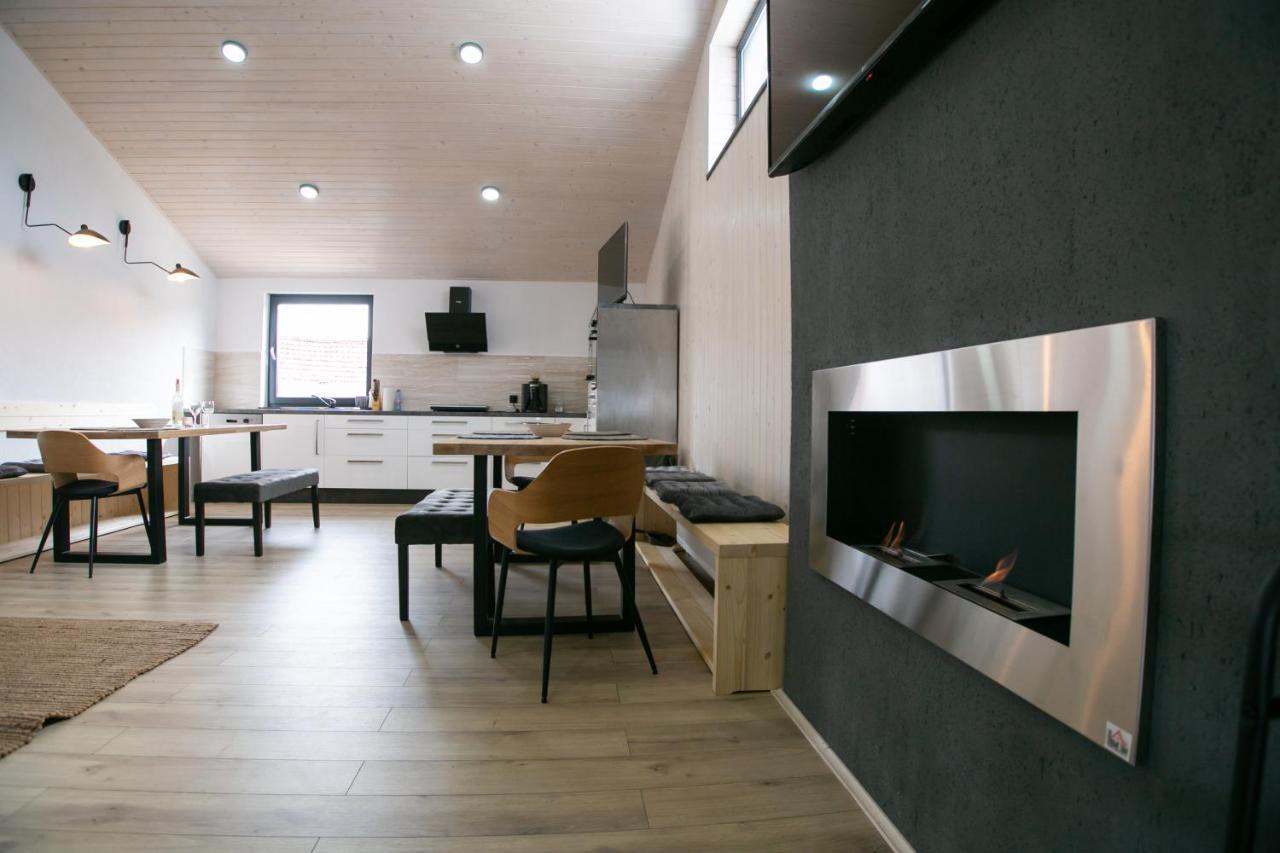 Cozy Rooms Toplita Екстер'єр фото