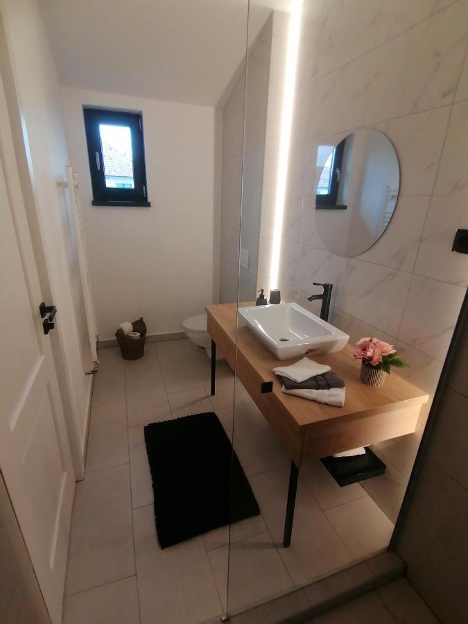 Cozy Rooms Toplita Екстер'єр фото
