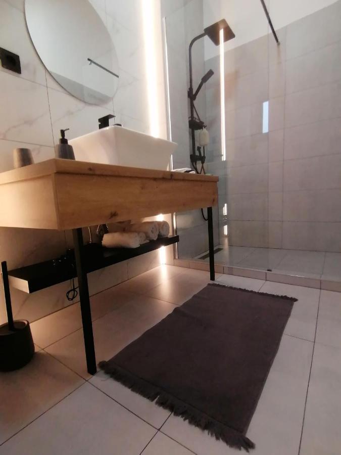 Cozy Rooms Toplita Екстер'єр фото