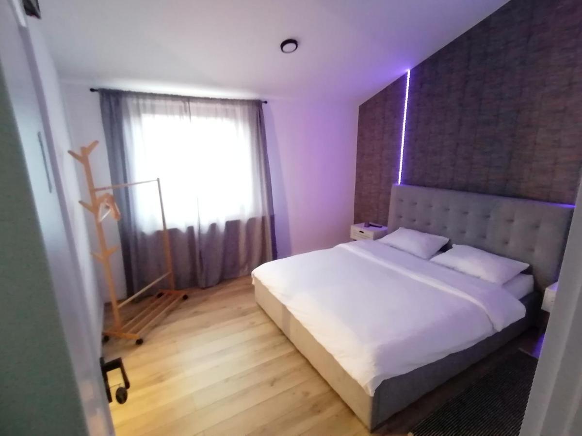 Cozy Rooms Toplita Екстер'єр фото