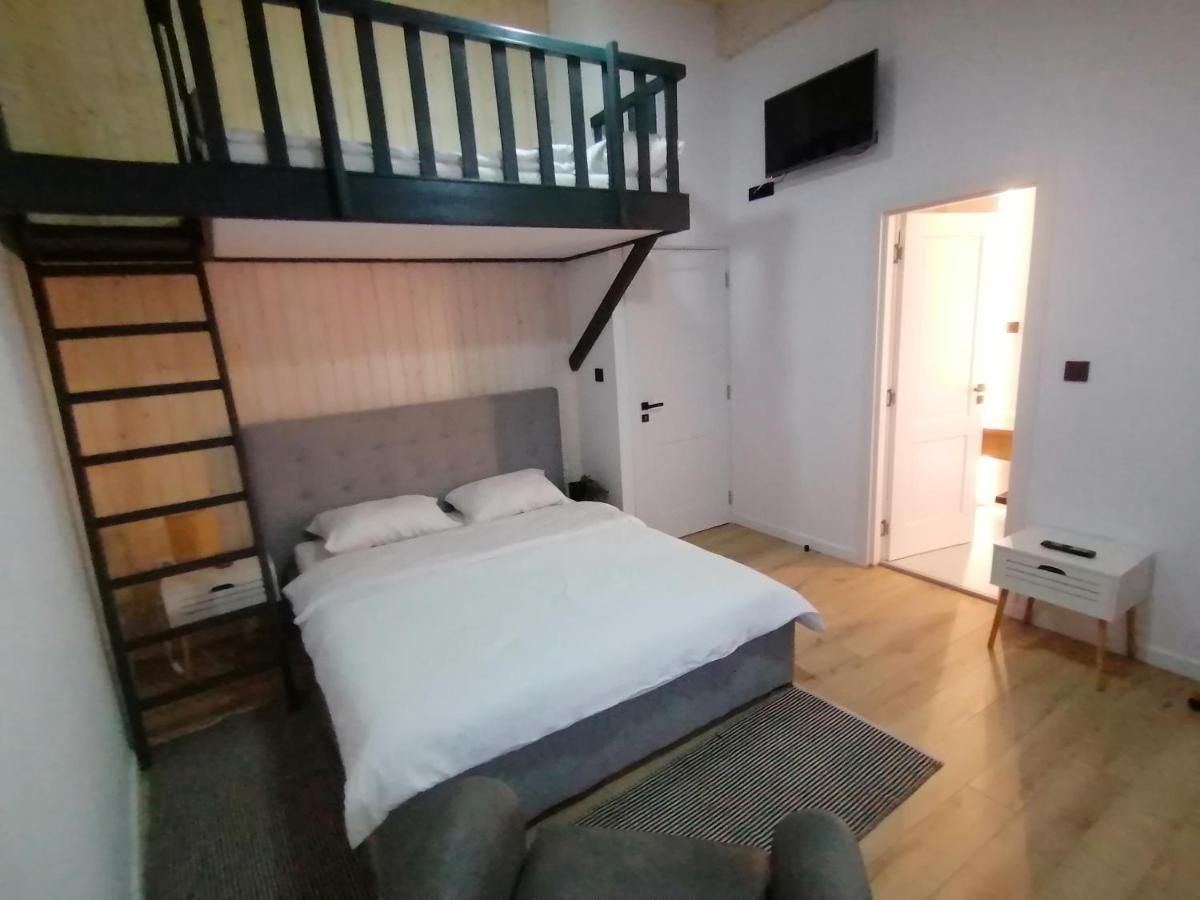 Cozy Rooms Toplita Екстер'єр фото